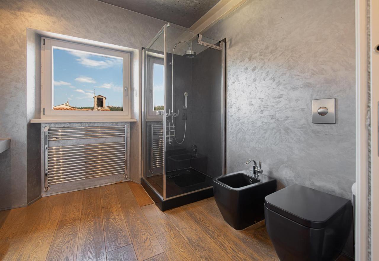 Stunning Top Floor Flat In The Heart Of فيرونا المظهر الخارجي الصورة