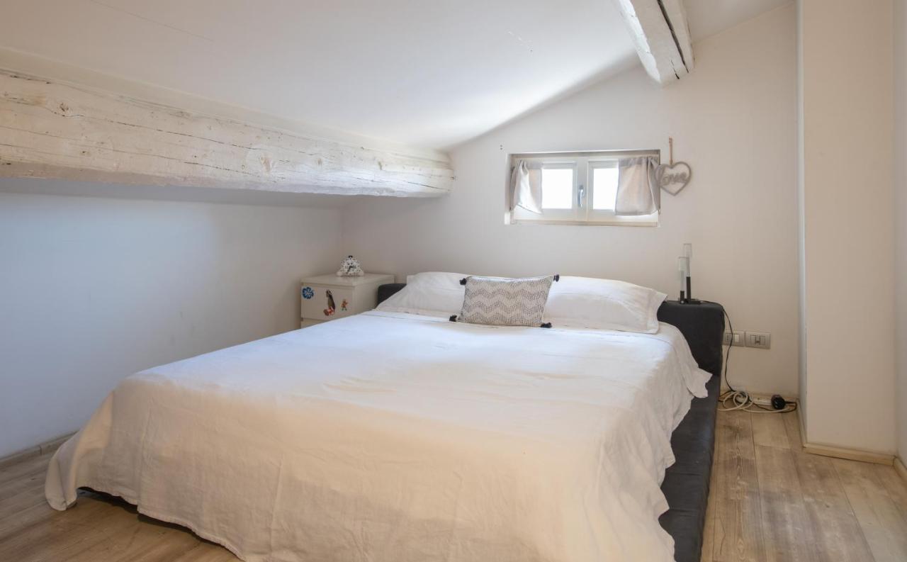 Stunning Top Floor Flat In The Heart Of فيرونا المظهر الخارجي الصورة