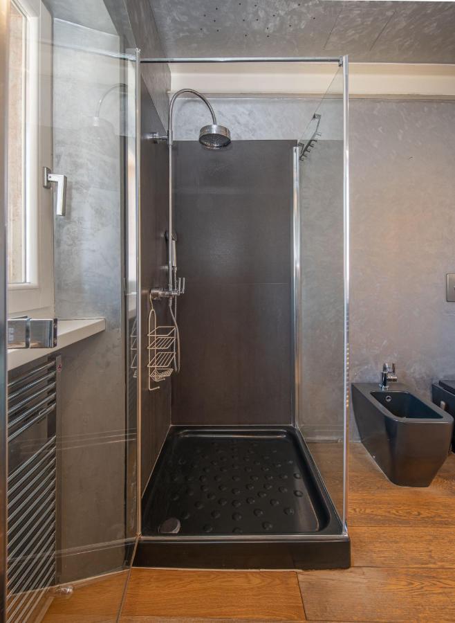 Stunning Top Floor Flat In The Heart Of فيرونا المظهر الخارجي الصورة