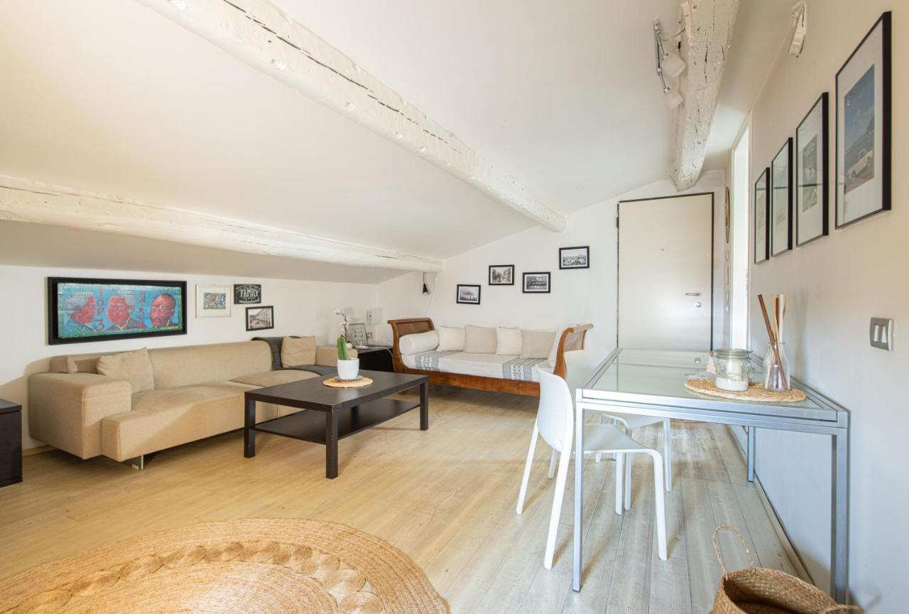 Stunning Top Floor Flat In The Heart Of فيرونا المظهر الخارجي الصورة