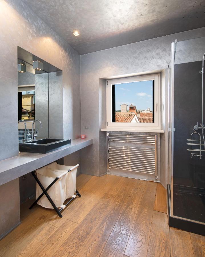 Stunning Top Floor Flat In The Heart Of فيرونا المظهر الخارجي الصورة
